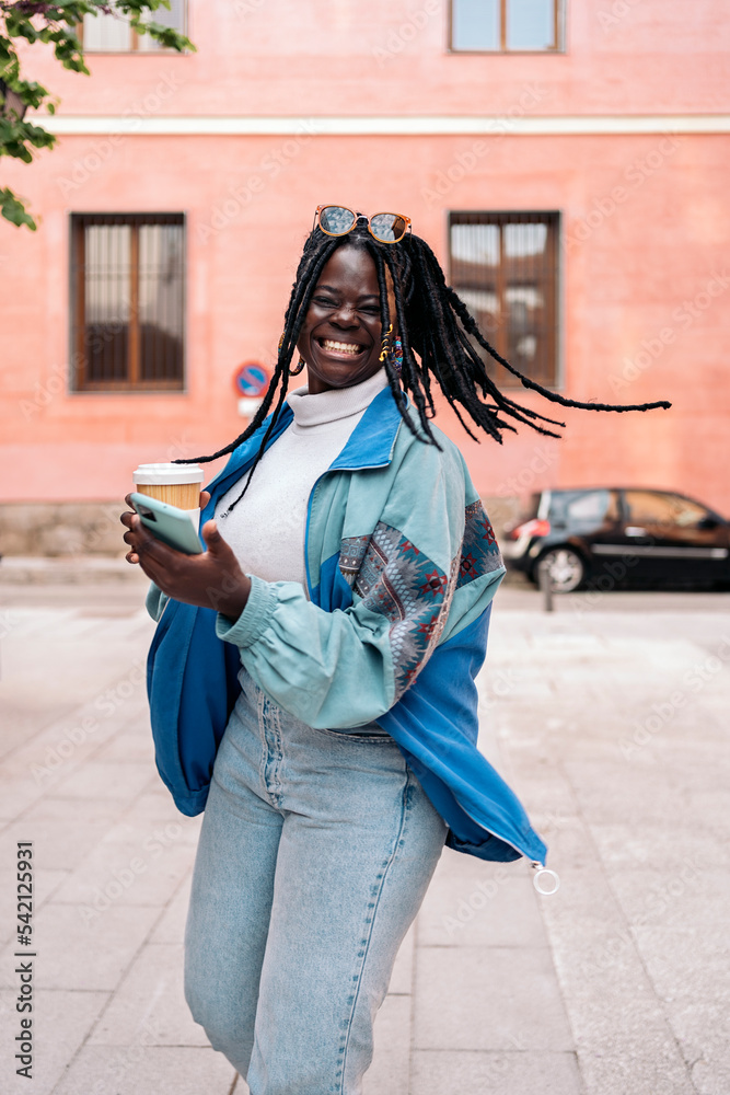 Fototapeta premium Cool Black Woman in the City