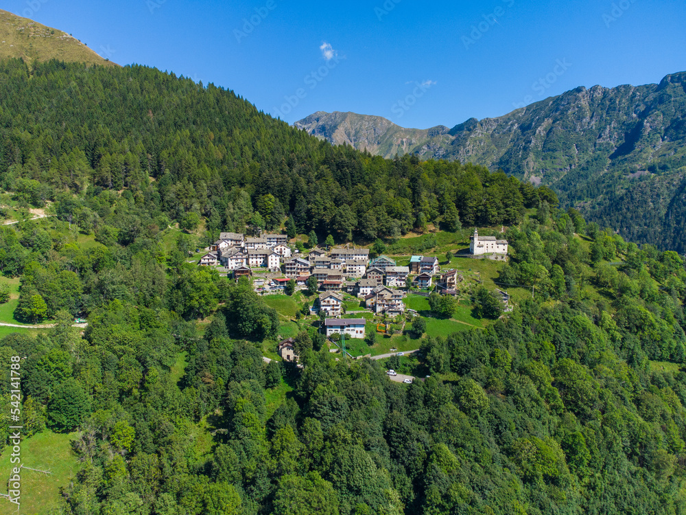 Small mountain town (Villa Superiore)