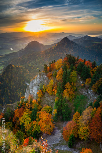 A beautiful view of the Pieniny Mountains from the top of Three Crowns peak at sunset. Poland © Patryk Kosmider