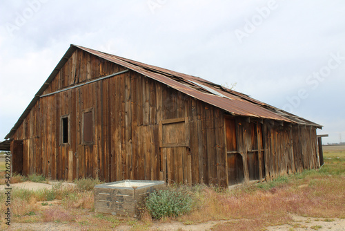 Abandoned Barn © Charles