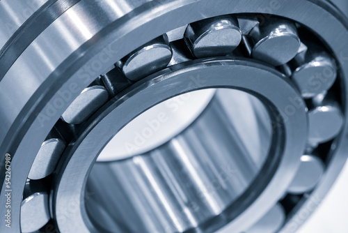 Bild auf Leinwand roller bearings on white background, blank for creativity close-up selective foc