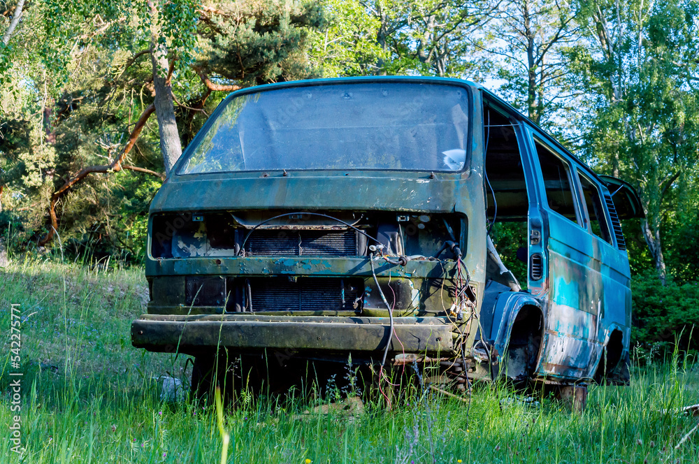 Abandoned car in the woods. Old, damaged car. Defective car. A car unfit for the roads. Abandoned car in the woods. Old, damaged car. Defective car. A car unfit for the roads.