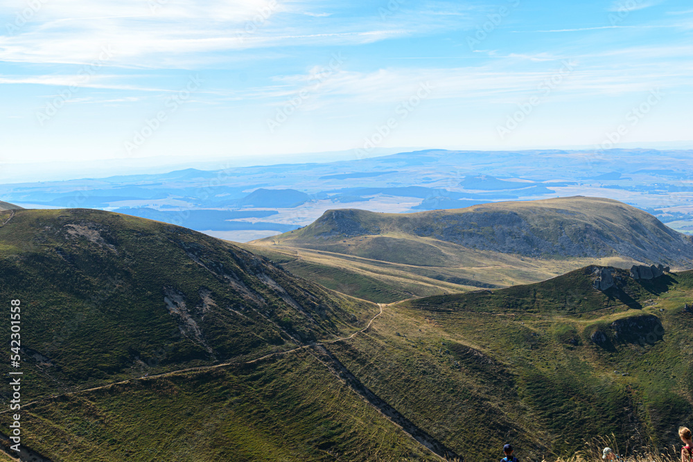 Au cœur du Massif Central, le Puy de Sancy et son massif,