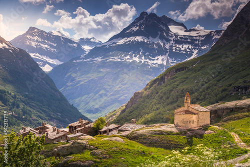 Foto Chapel Sainte Marguerite in L Ecot, hamlet of Bonneval sur Arc, French alps