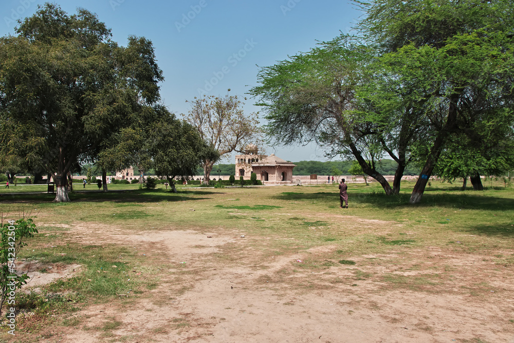 Hiran Minar complex in Sheikhupura close Lahore, Pakistan Hiran Minar complex in Sheikhupura close Lahore, Pakistan