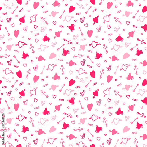 Seamless pattern with pink hearts and arrows on a white background in doodle style.