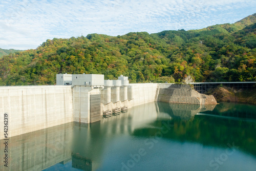 吾妻渓谷上流部にある八ッ場ダムとあがつま湖