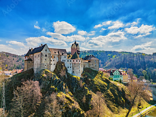 Obraz na plátne City and castle of Loket, Karlovy Vary Region (Karlsbad / Carlsbad), Czech Repub