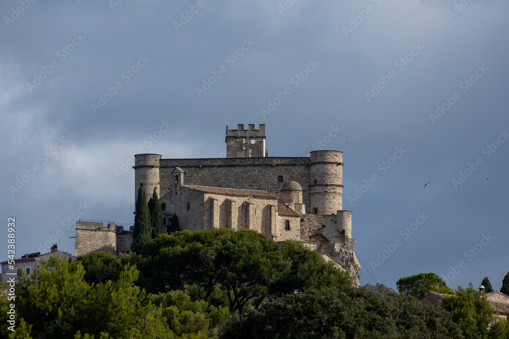 vue du château du Barroux dans le Vaucluse