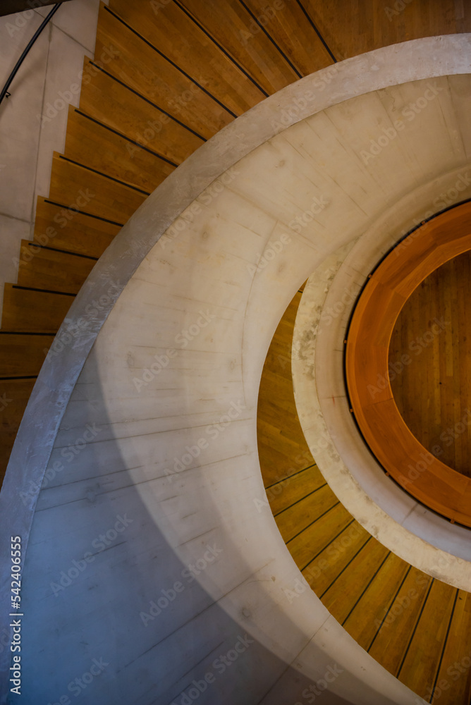 Obraz premium Concrete spiral staircase image as art of the 80s of the twentieth century