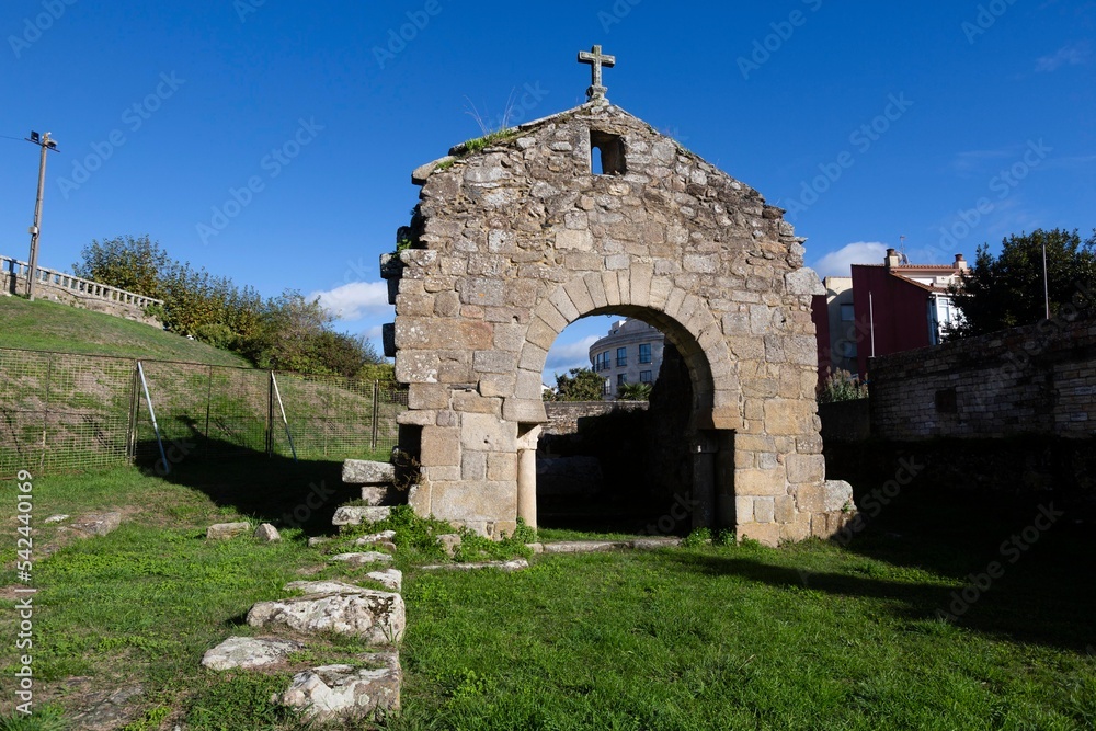 Visigothic arch of Panxon. Pre-Roman horseshoe arch