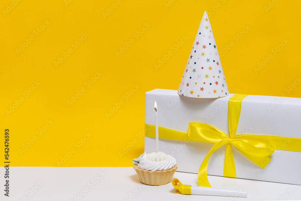 Beautiful and aesthetic birthday set with space for your design and ...
