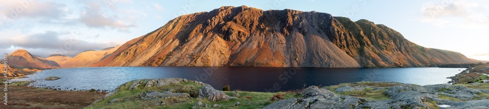 Atwater and the Screes as a panorama