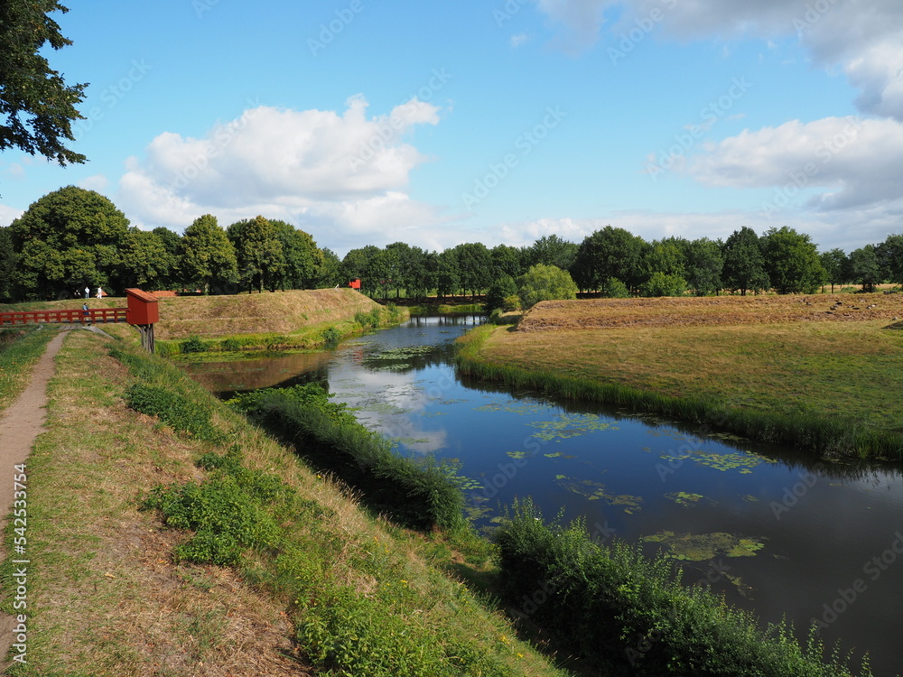 Bourtange ist eine bewohnte ehemalige Festung in den Niederlanden 