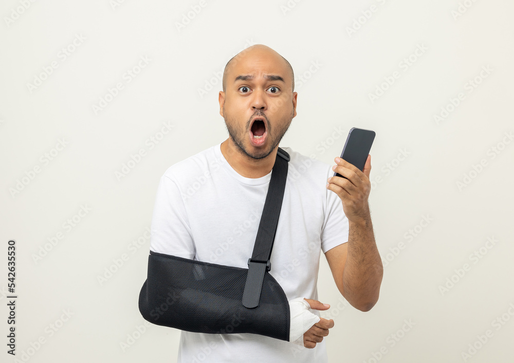 Zdjęcie Stock Depressed upset man suffering from pain. Broken arm