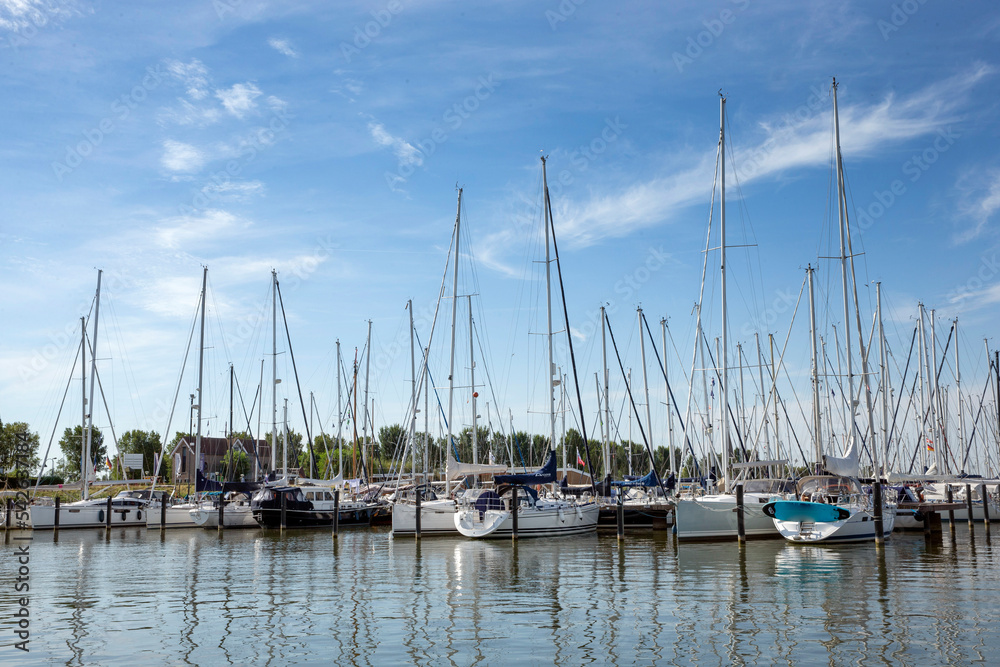 yachts, sailing boats, harbour, harbor, ijsselmeer, netherlands, lelystad, masts, marina, 