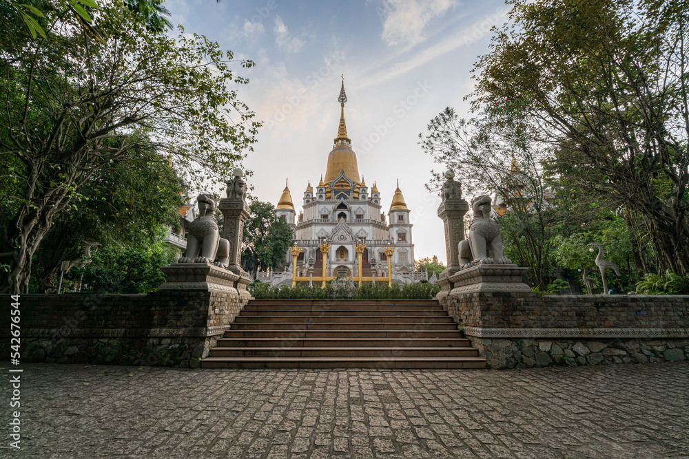 Naklejka premium Buu Long pagoda has the unique combination of architectural style of India, Myanmar, Thailand and Vietnam, located at Ho Chi Minh city, Vietnam