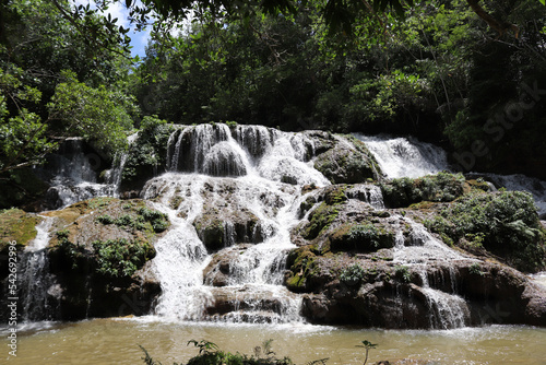 Fototapeta Naklejka Na Ścianę i Meble -  Cachoeira em Bonito Mato Grosso do Sul