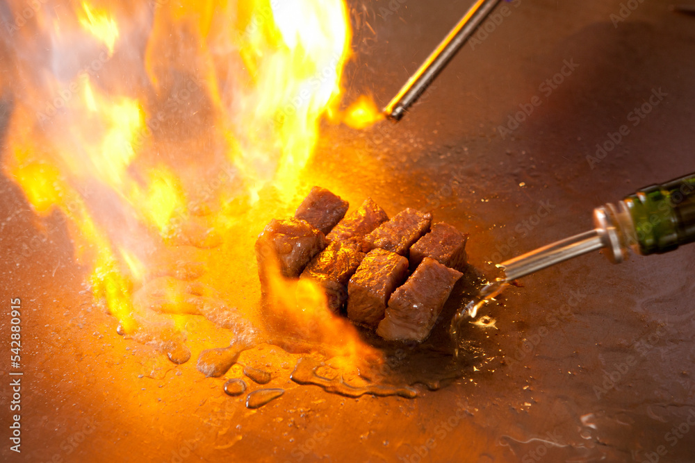 和食・鉄板焼き・ステーキ・フランベ Stock Photo | Adobe Stock