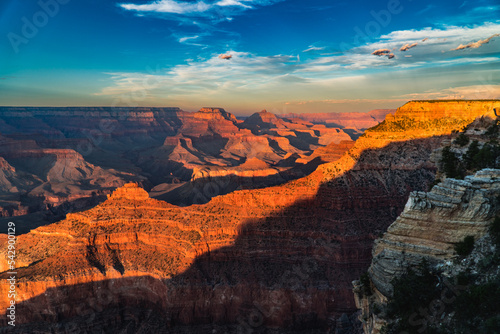 Grand Canyon National Park, AZ. USA: Grand Canyon seen from Mather Point at sunset