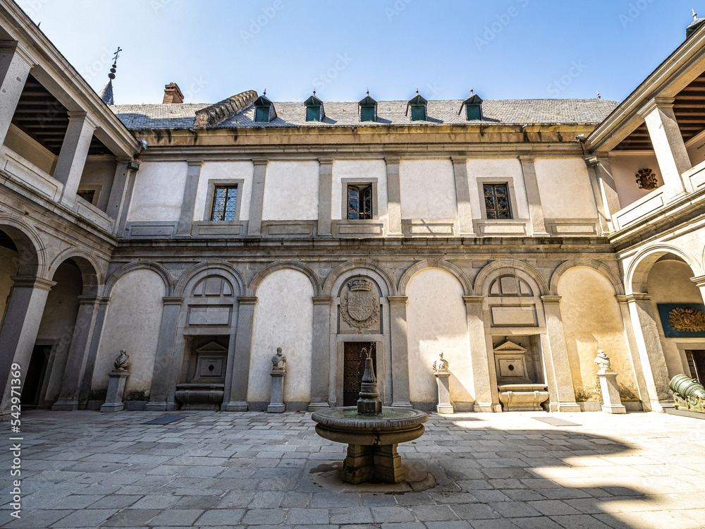 Fototapeta premium Alcazar Palace and fortress of the Spanish kings in the historical part of Segovia. Spain