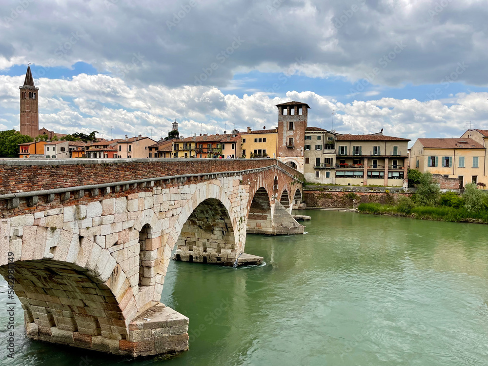 Passeggiando ed ammirando la città di Verona - Italia