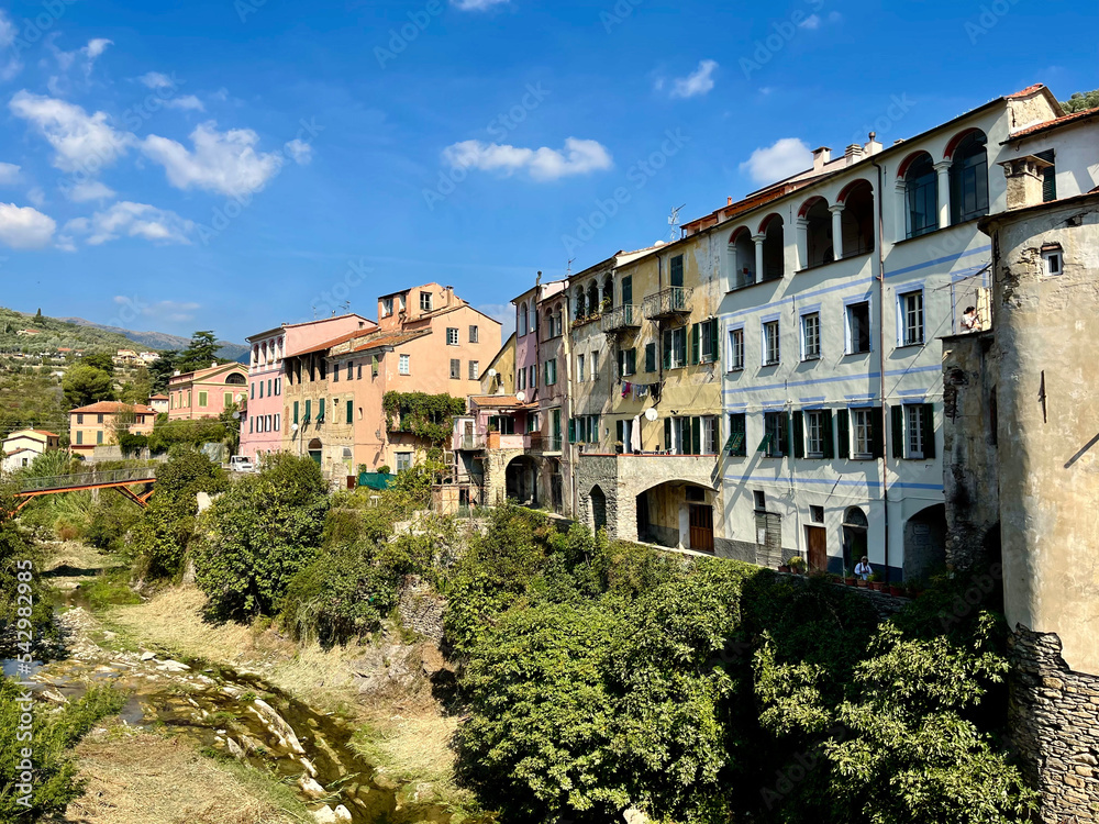 Passeggiando ed ammirando la regione Liguria - Italia
