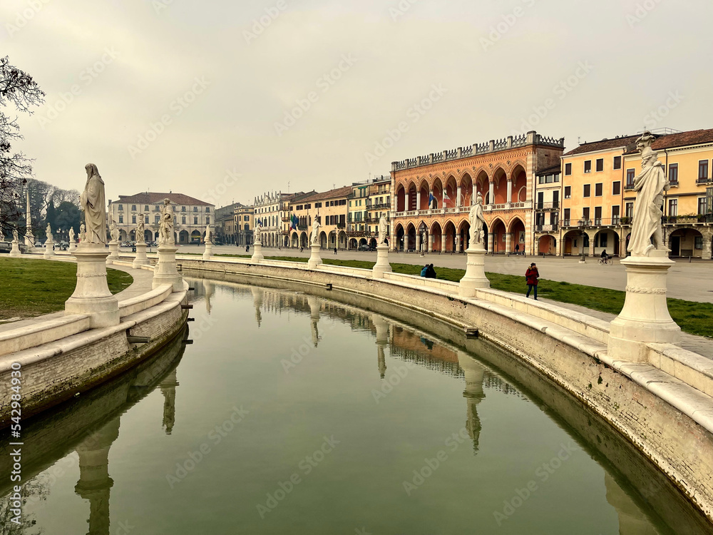 Passeggiando ed ammirando la città di Padova - Italia