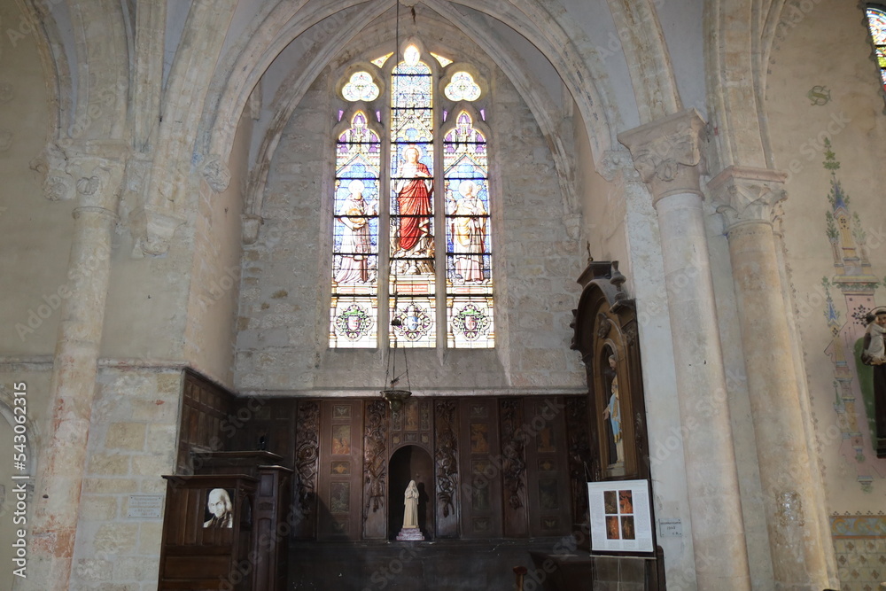 Obraz premium L'église collégiale Saint Quiriace, du 12eme siècle, vue de l'intérieur, ville de Provins, département de Seine et Marne, France