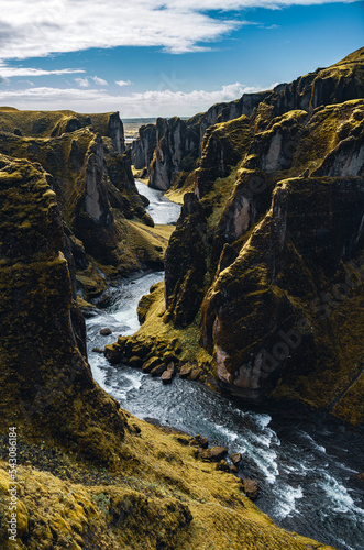 Obraz na plátne Fjadrargljufur canyon with a river meandering through the middle of the canyon,