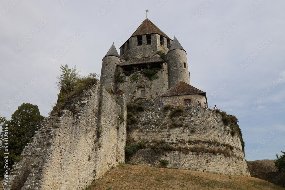 La tour César, donjon du 12eme siècle, vue de l'extérieur, ville de Provins, département de Seine et Marne, France