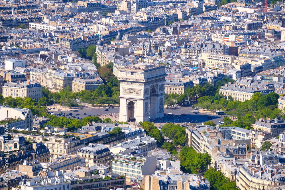 Naklejka premium Paris Vogel