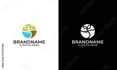 Water cycle linear icon. Outline of modern water cycle logo concept on white and black background from Ecology collection. Suitable for use in web applications, mobile applications and print media.