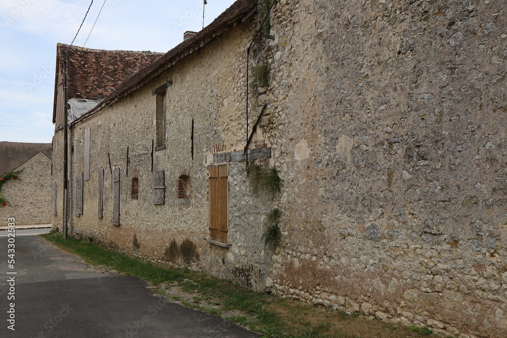 Maison typique, vue de l'extérieur, ville de Provins, département de Seine et Marne, France