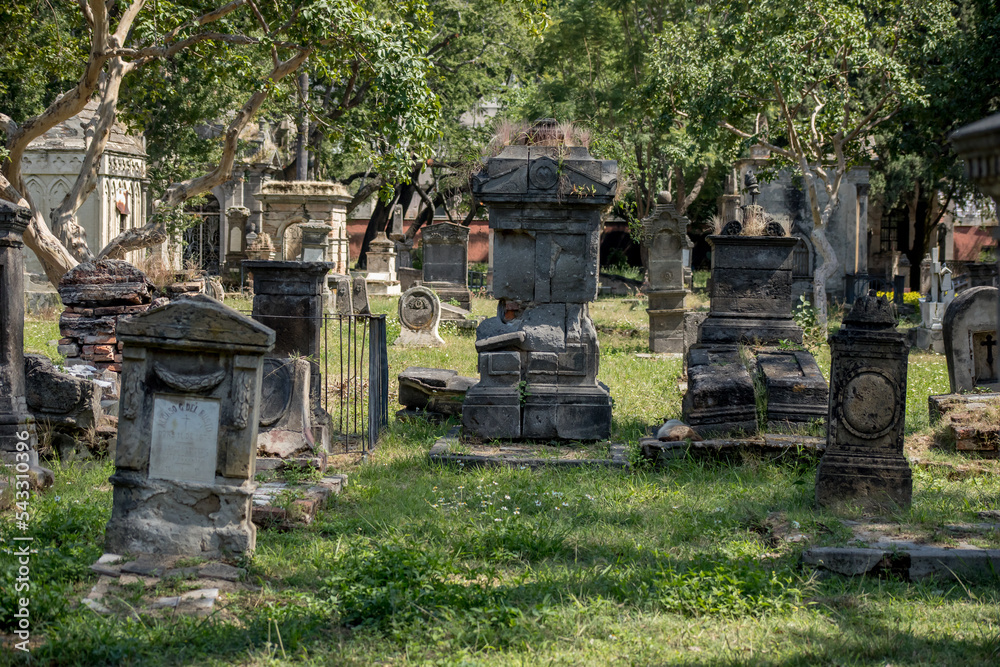 Tumbas del cementerio de Belén en dia de muertos en Guadalajara Jalisco