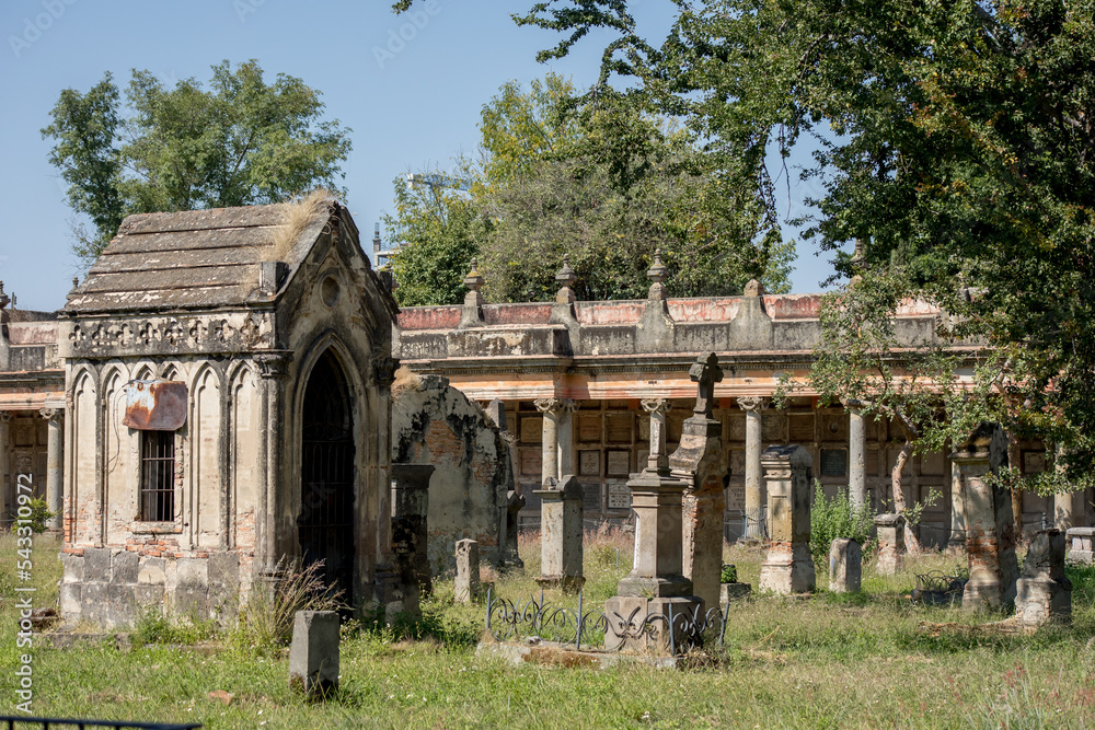 Tumbas del cementerio de Belén en dia de muertos en Guadalajara Jalisco