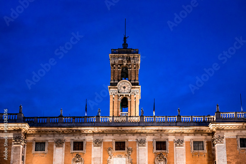 Palais sénatorial illuminé photo