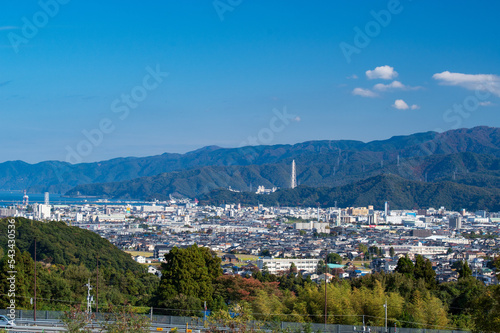福井県敦賀市の街並み　若狭湾エネルギー研究センターからの眺望