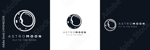 moon + astronaut head logo concept vector