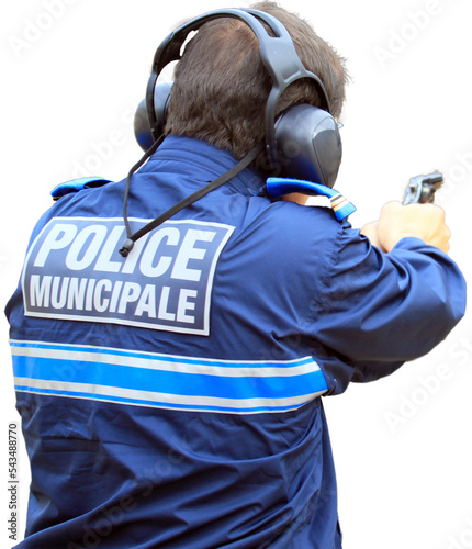 Policier municipal au tir