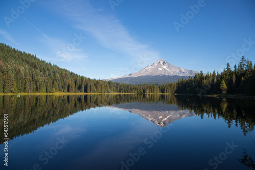 trilium lake
