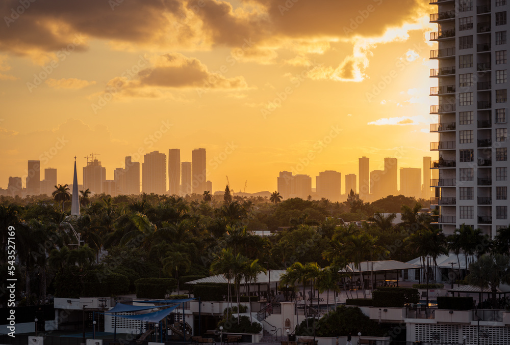 Fototapeta premium panorama zachód słońca miami miasto Floryda tropikalne miejsce 