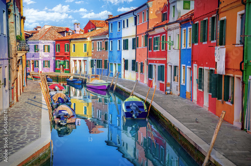 Fotografia Colorful houses in Burano, Venice, Italy