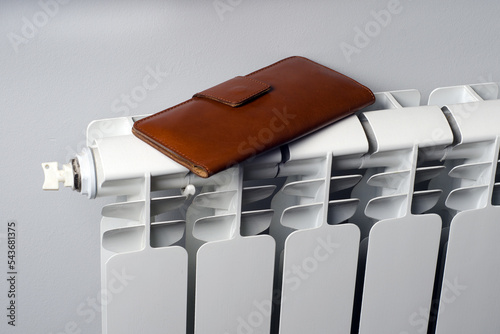 Central heating, energy crisis, economy
