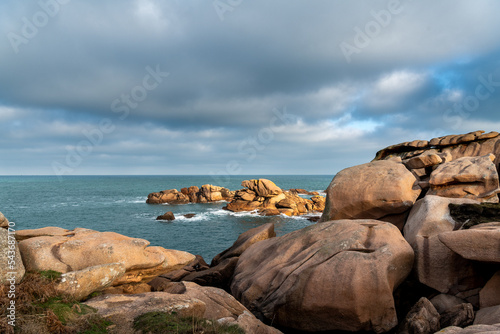 France, Ploumenach, 2022-01-13. Rock formation along the pink granite coast in Brittany.  © Alexander