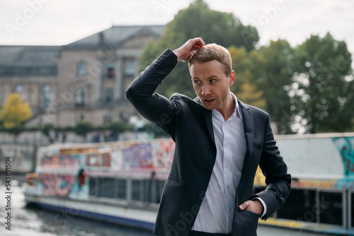 Canvas Print Businessman in a suit