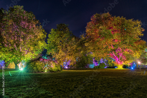 Obraz na płótnie illuminated autumn park Bad Bevensen Germany w salonie