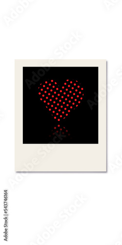 istantanea tipo polaroid di cuore di punti rossi su sfondo nero