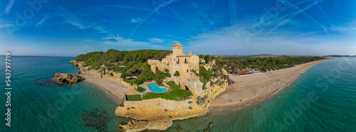 Billede på lærred Mediterranean beach castle of Castell de Tamarit on the costa Brava in northern