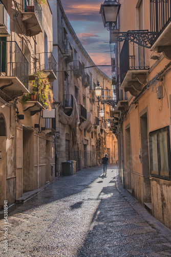 Fototapeta Naklejka Na Ścianę i Meble -  Small streets in Trapani on the west coast of Sicily in Italy